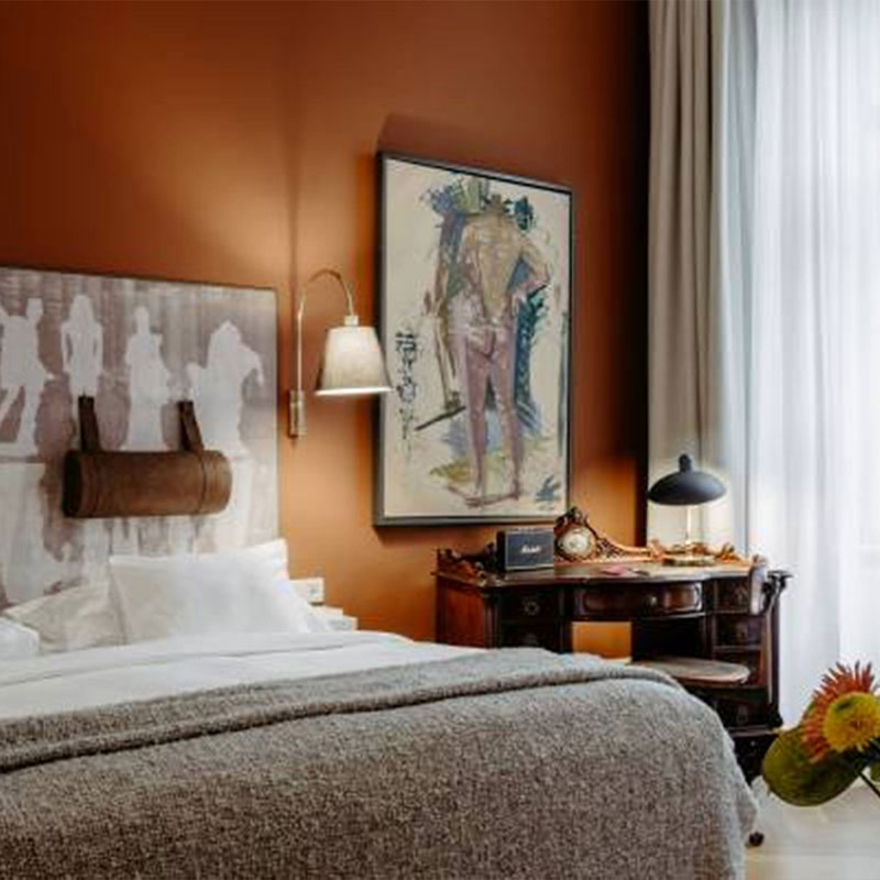 Suite M