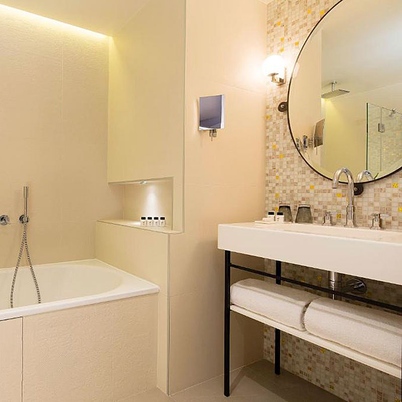 Garden suite - Garden View
