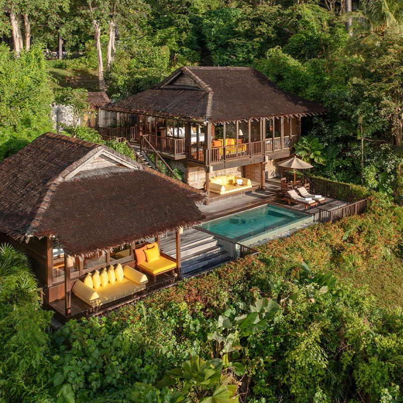 Beachfront Pool Villa Suite