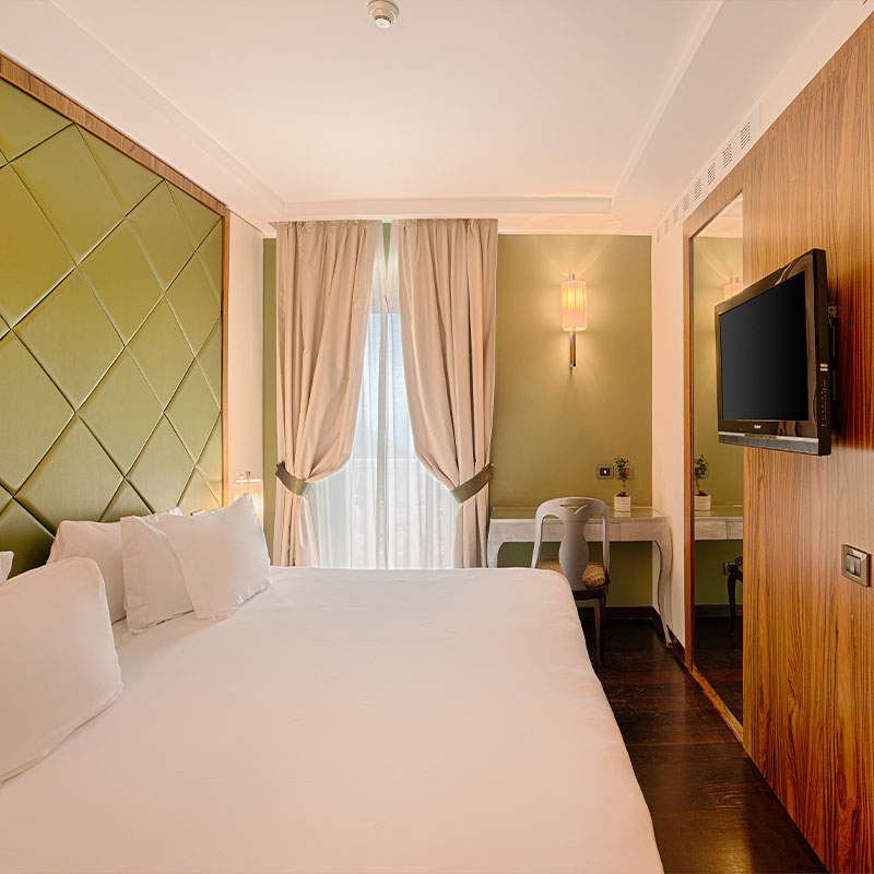 Superior Double Rooms With Views