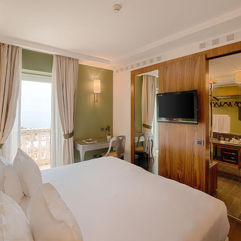 Superior Double Rooms With Views