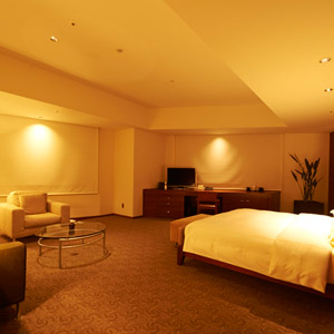 Club Deluxe Corner King