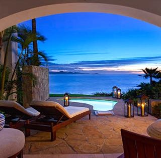 Junior Suite - Ocean Front with Plunge P