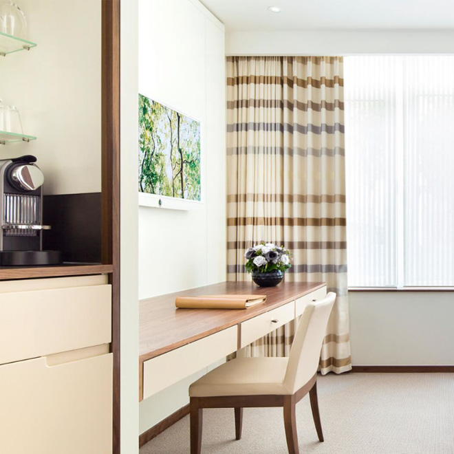 Metropolitan City Room