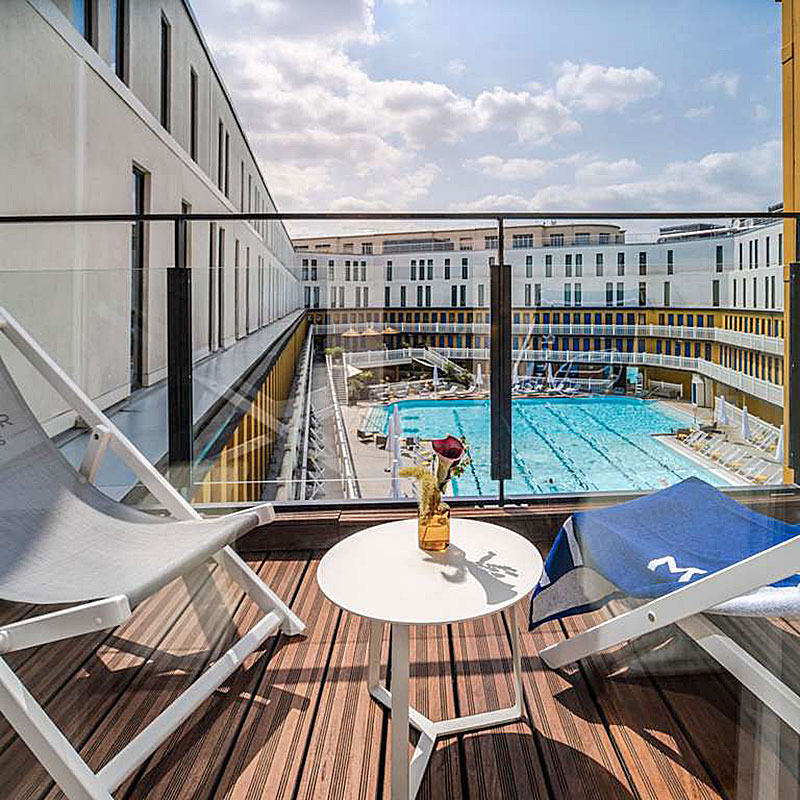 Pool Suite
