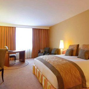 Luxury Room - 1 King Bed