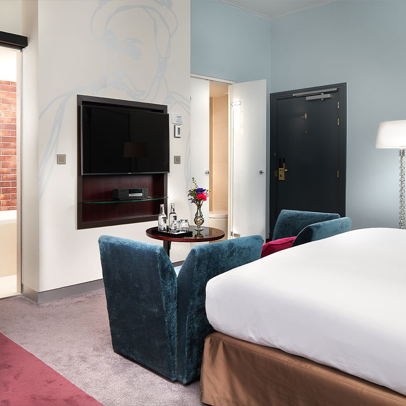 Luxury Room - 1 King Bed