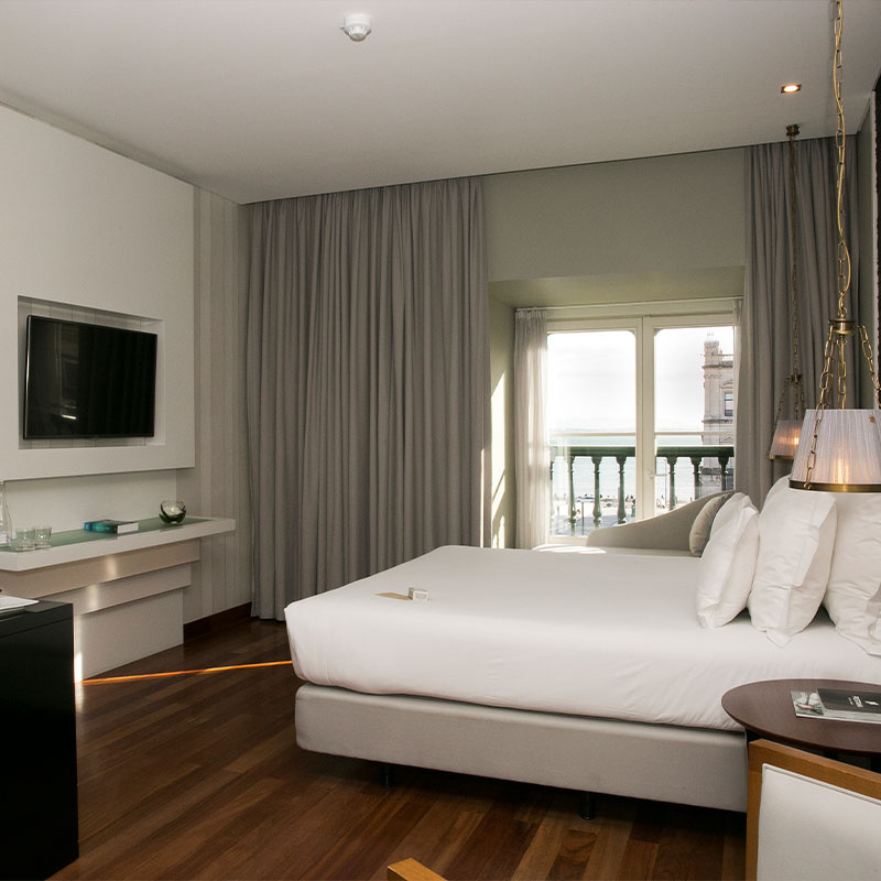 Premium Room - Historical and Clean