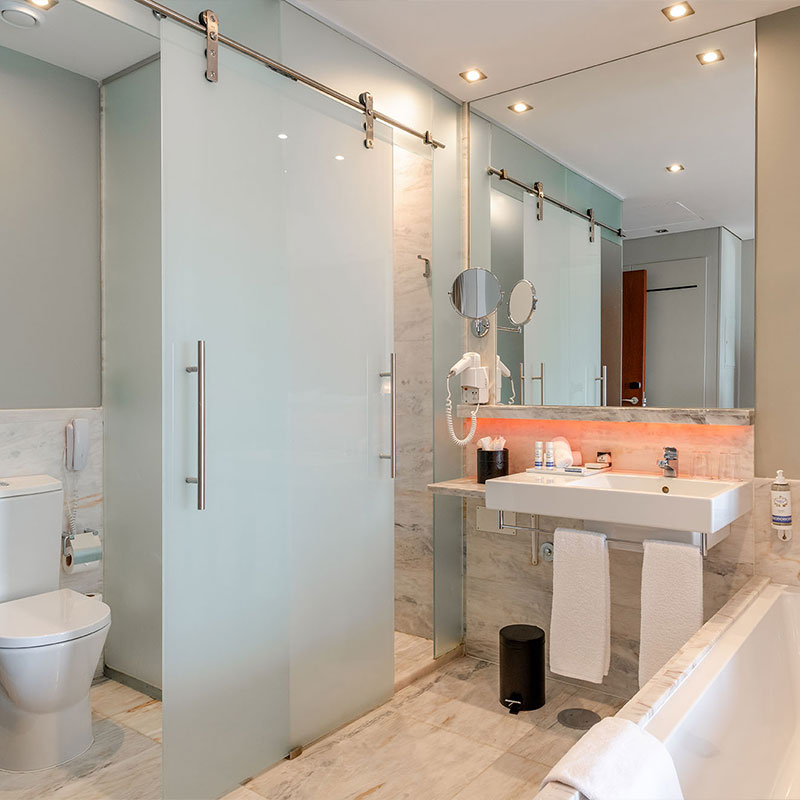 Premium Room - Historical and Clean