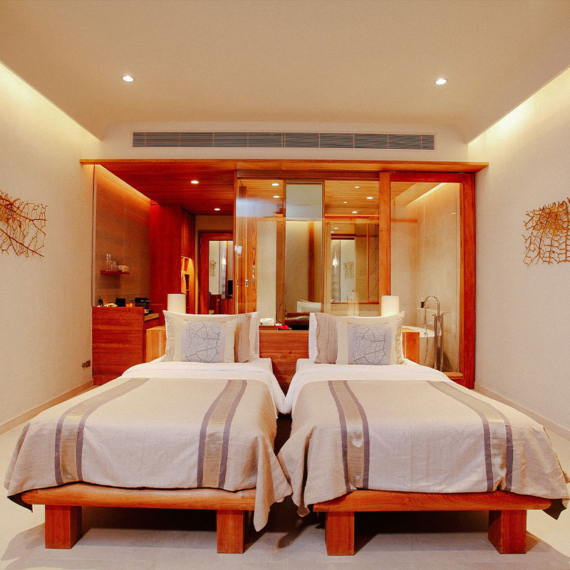 Pool Suite West (Sunset) Ocean View