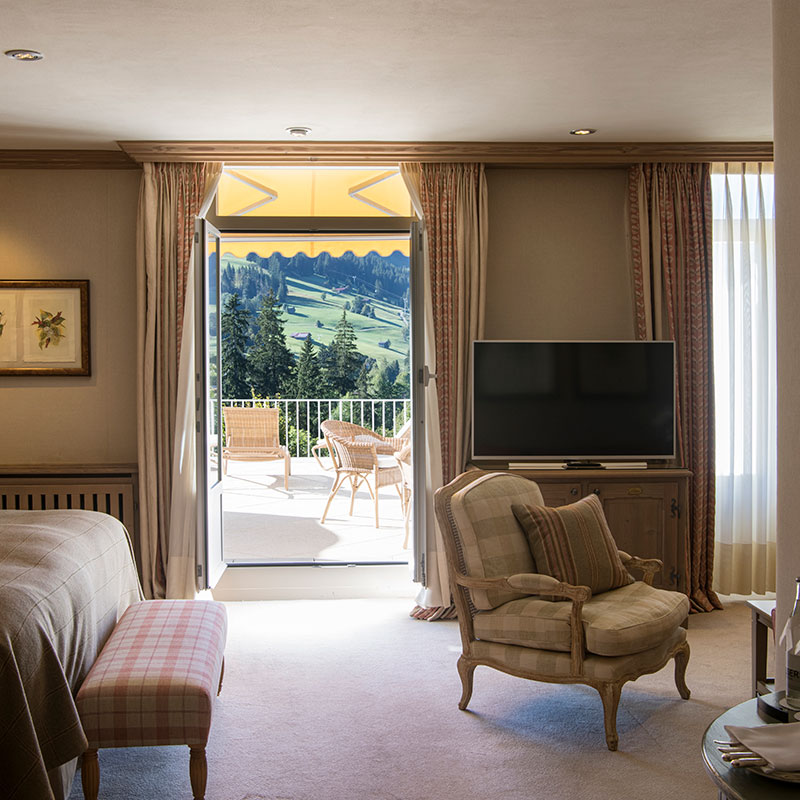 Deluxe Junior Suite Mountain View