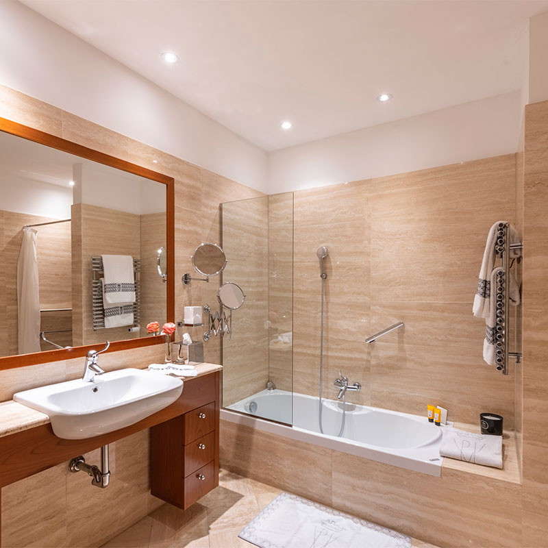 Deluxe Junior Suite