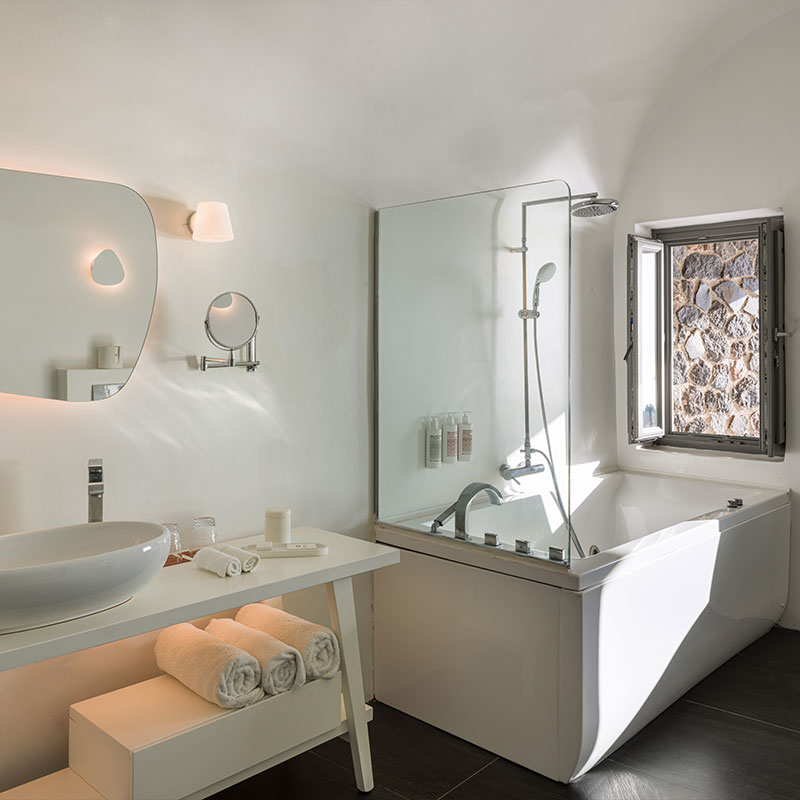 Master Pool Suite