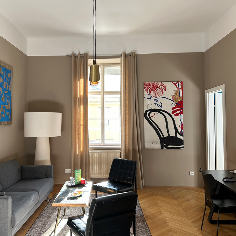 Suite L