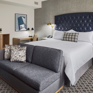Deluxe Room - 1 King Bed