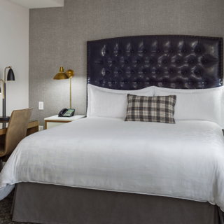 Junior King Suite