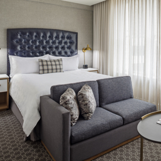 Superior Room - 1 King Bed