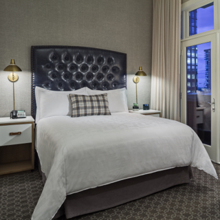 Superior Queen Room with Balcony