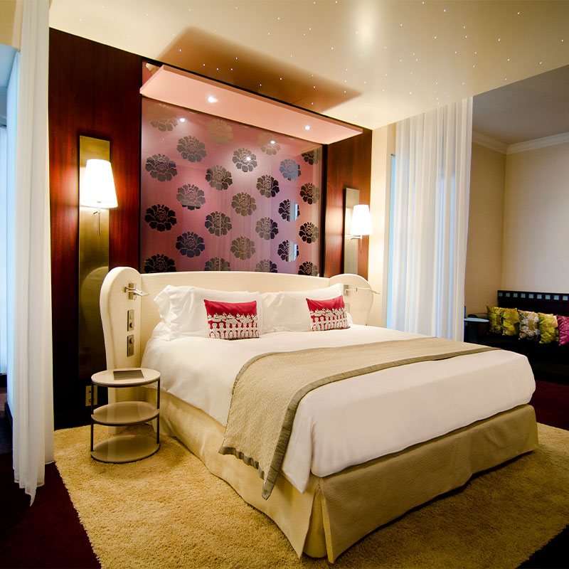Opera Suite- 1 King Bed