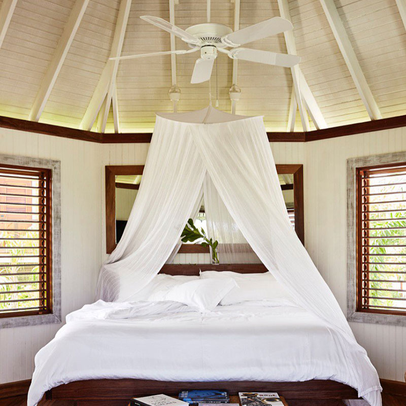 One Bed Beach Hut with Open Air Lounge