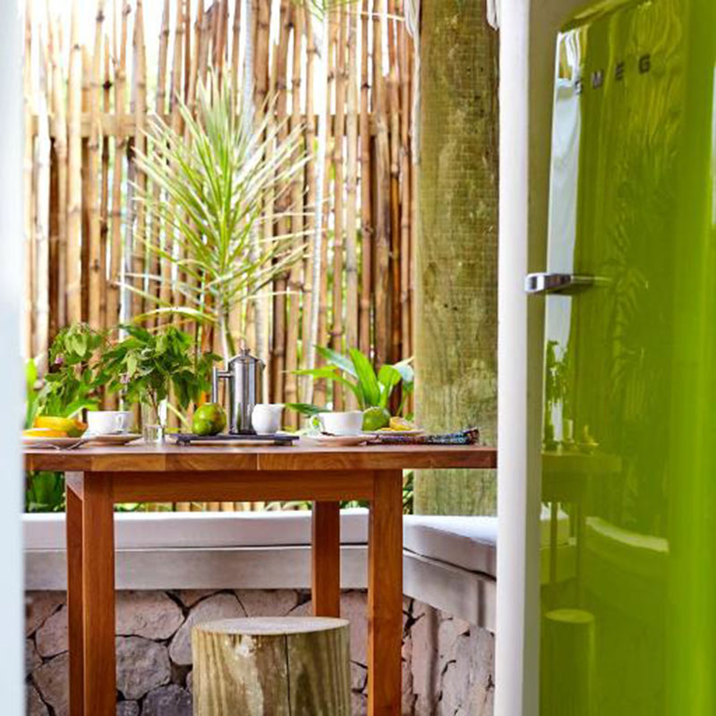 One Bed Beach Hut with Open Air Lounge