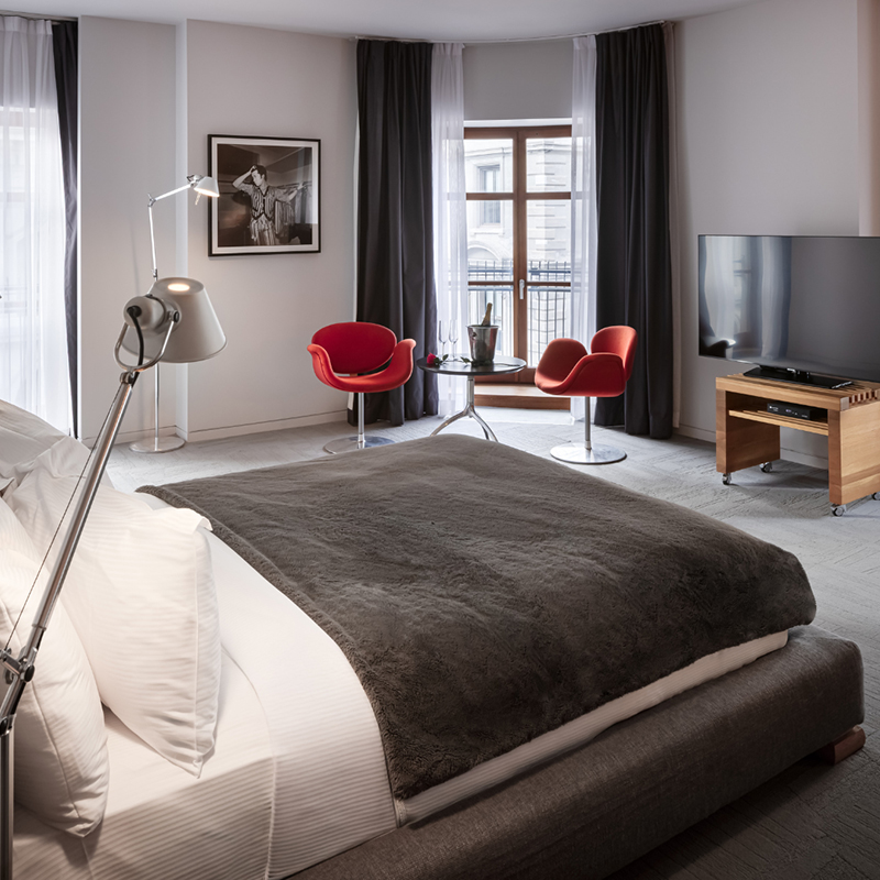 Corner Suite