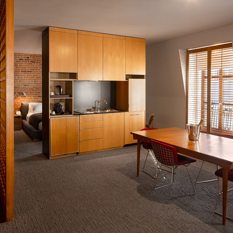 Deluxe Apartment