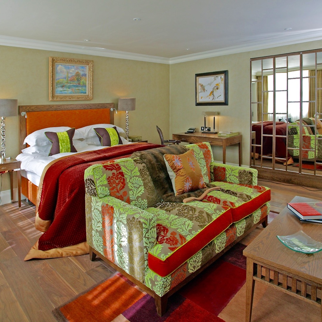 Roseate Prime Suite