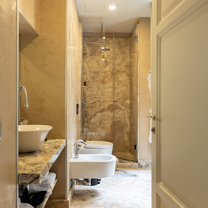 Courtyard Suite