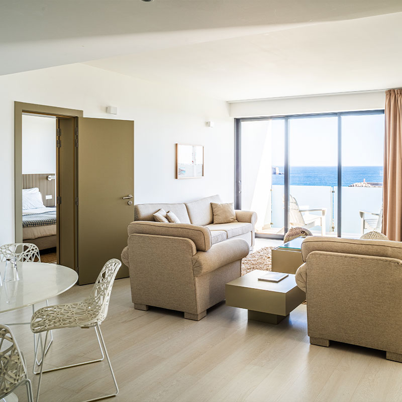 Suite with Frontal Sea View
