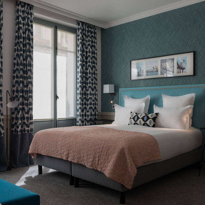 Boulevard Club Room