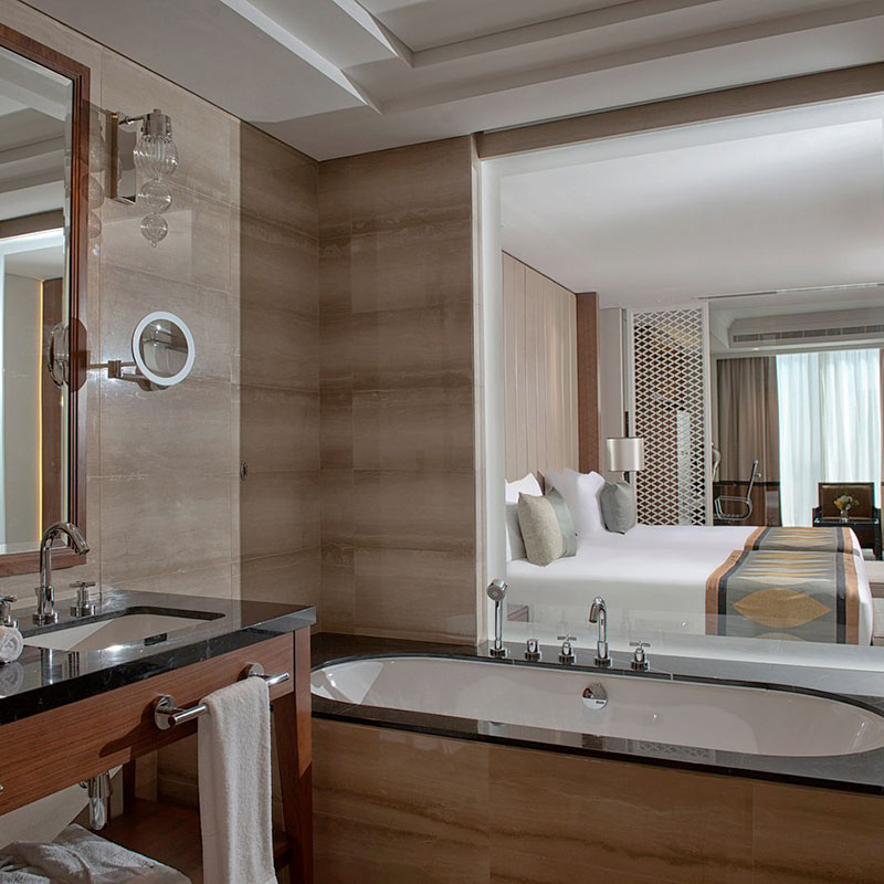 Luxury Family Room City View Twin Bed