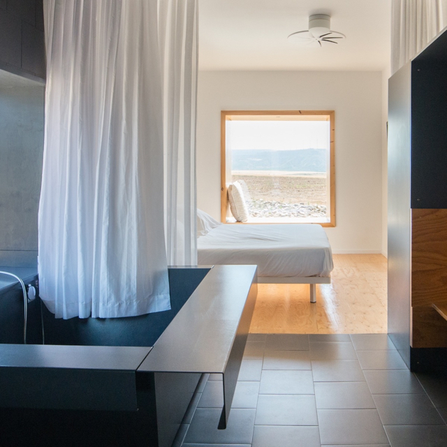 Suite with Views