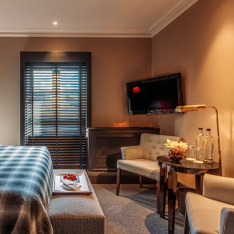 Petite Double Room