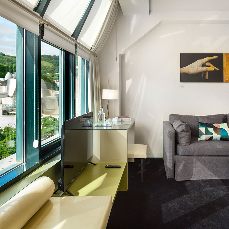 Junior Suite Guggenheim view Single Use