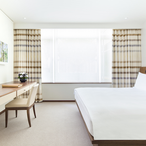 Deluxe City Room