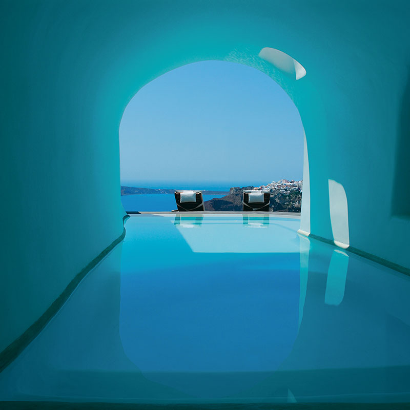 Perivolas Suite