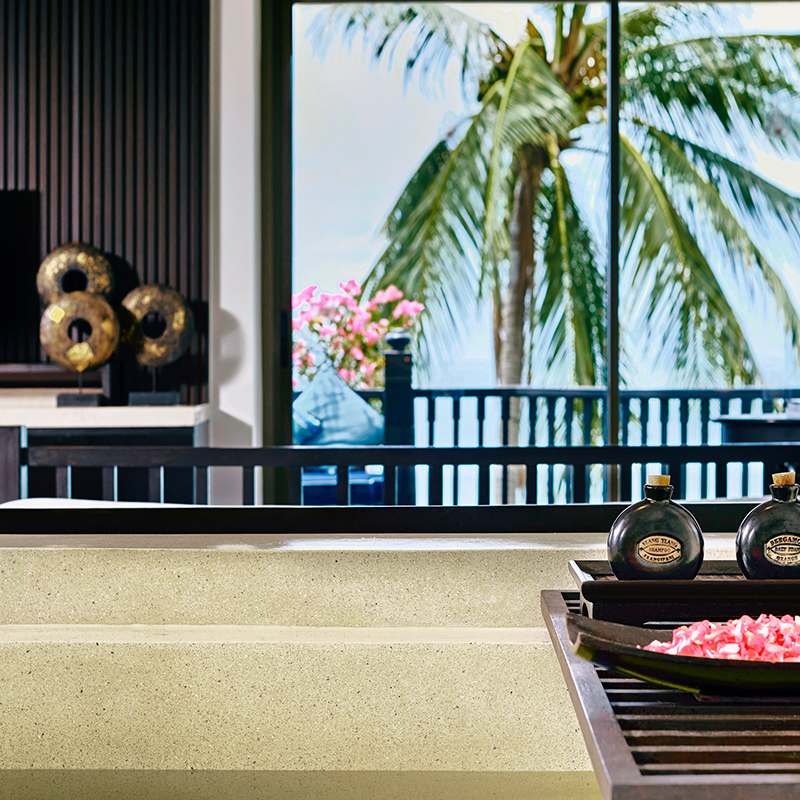 Luxury Beach Front View Suite