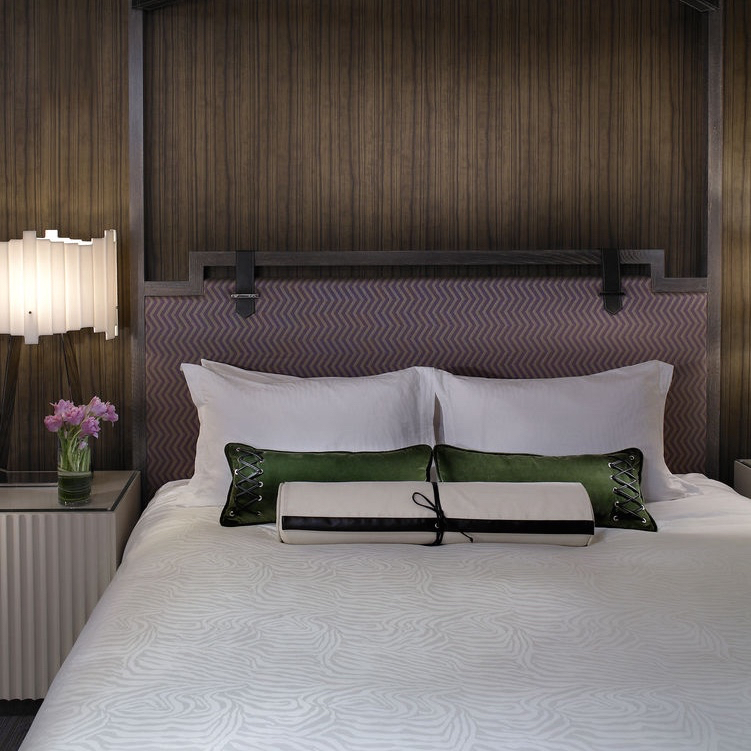 Essential Room 