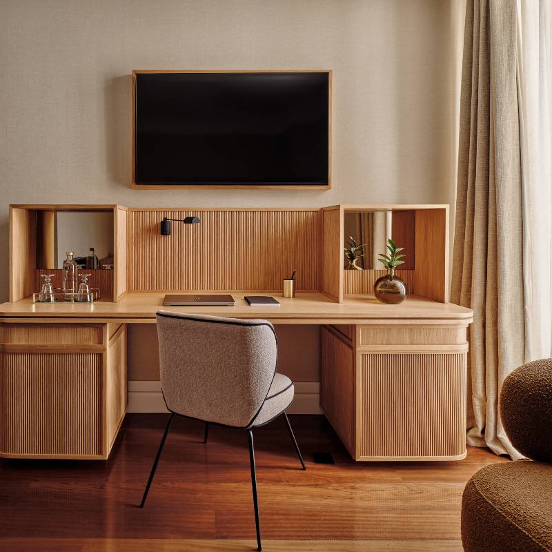 Grand Suite - Breakfast Included