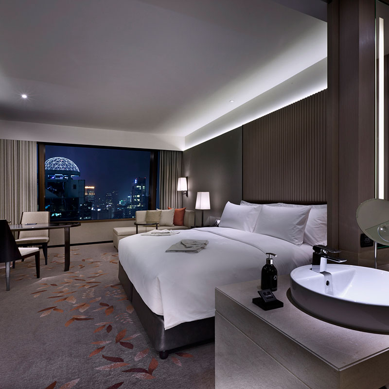 Okura Club - King Bed 