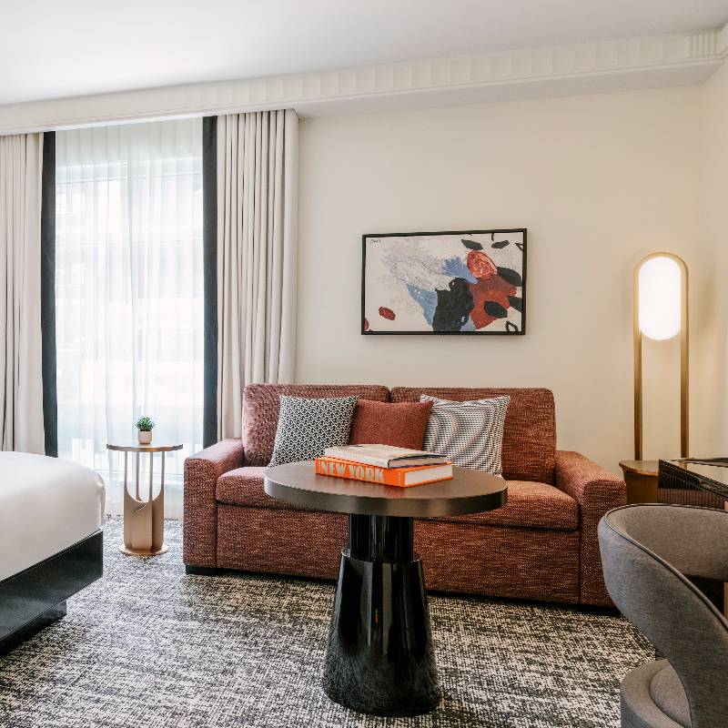 Executive Suite - 1 King Bed