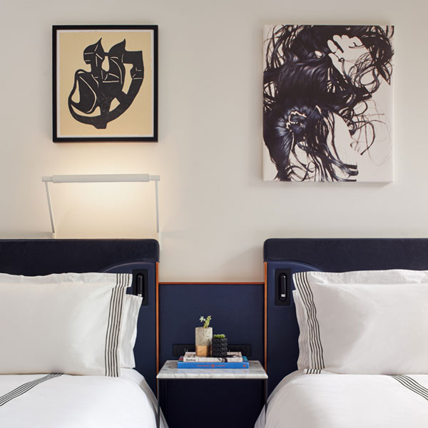 2 Queen Beds with City View