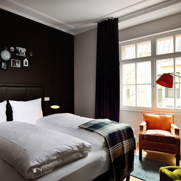 Medium Room