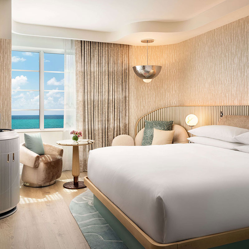 Ocean Front Balcony with 1 King Bed