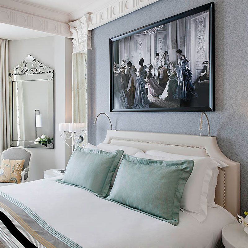 Luxury Room - 1 Queen Bed