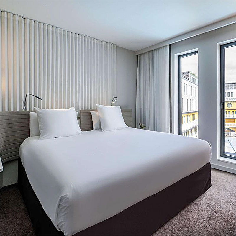 Suite, 1 King Bed, Pool View