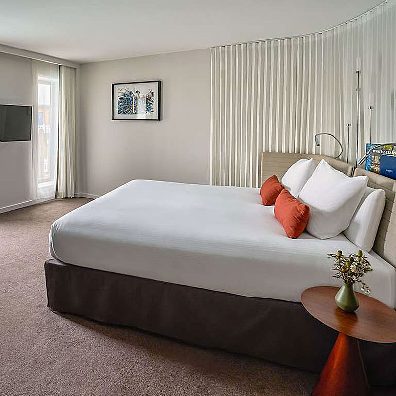 Deluxe Family Room - 2 King Beds