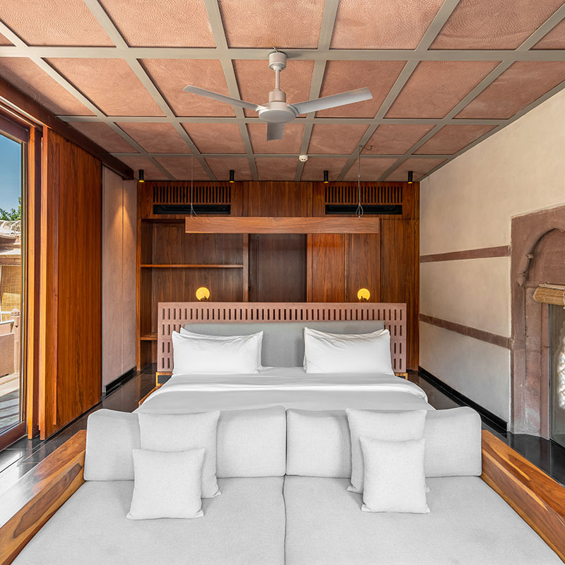 THE STEPWELL SUITE