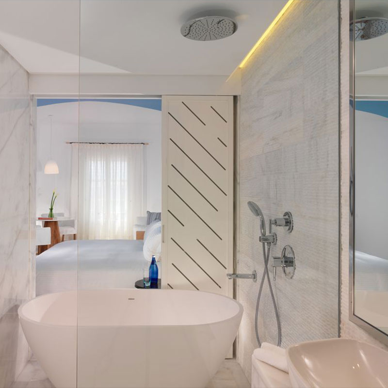 Premium Garden Sharing Pool Room
